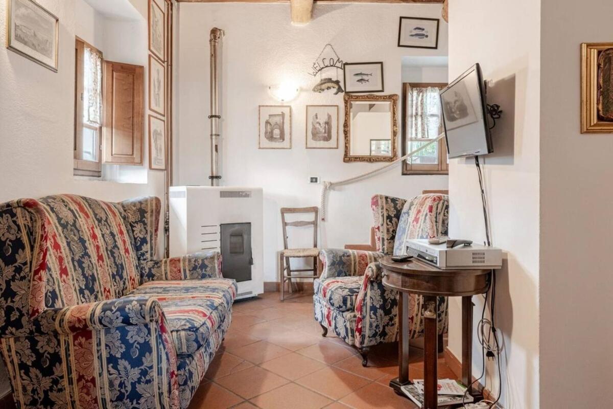 Ala Di Maniero In Agriturismo Valdrago In Toscana, Nel Verde Mugello Sulle Colline Di Firenze ボルゴ・サン・ロレンツォ エクステリア 写真